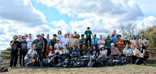Jornada de limpieza en el Humedal Cerro de las Cigüeñas: casi 800 kilos de residuos retirados para conservar este espacio protegido