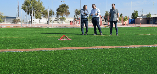 El Ayuntamiento encara la recta final de las obras de la Pista de Atletismo Rafael Curado Tejero
