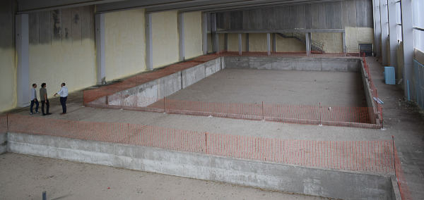 Los Palacios y Villafranca da un nuevo impulso a la construcción de su piscina cubierta con una nueva inversión de un millón de euros 