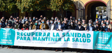     Constituida la plataforma en defensa  de la sanidad pública con 89 alcaldes y alcaldesas de Sevilla 
