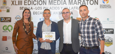 El veterano atleta palaciego Manuel Caballero, Dorsal 0 de la 43ª Media Maratón Sevilla-Los Palacios y Villafranca que se celebrará el 18 de diciembre