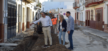 El Ayuntamiento palaciego ejecuta mejoras de infraestructuras en la calle Dos de Mayo